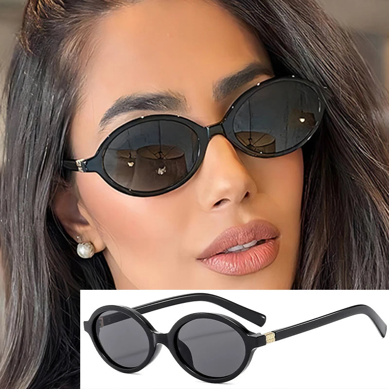 Lunettes de Soleil Ovales Glamour Femme — Samara