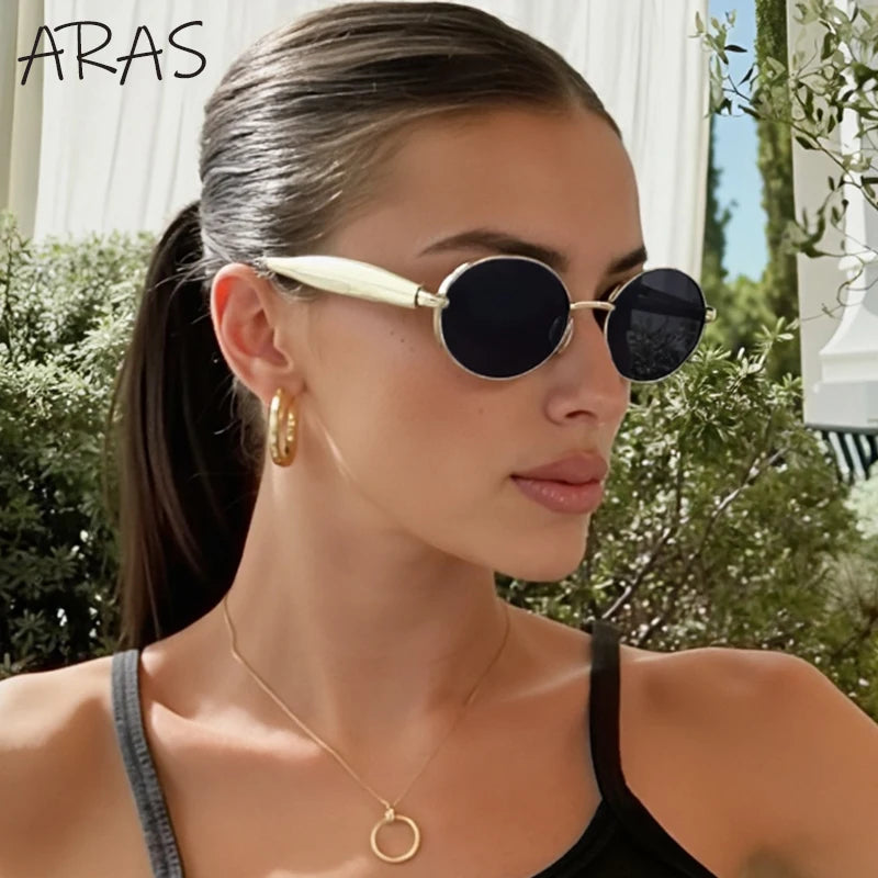 Lunettes de Soleil Ovales Punk Métal — Samara