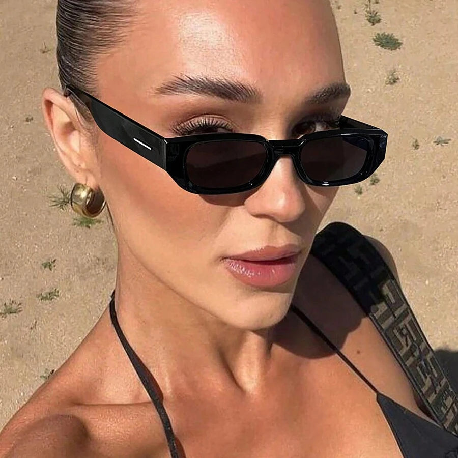 Lunettes de Soleil Rectangulaires Classiques Vintage — Samara