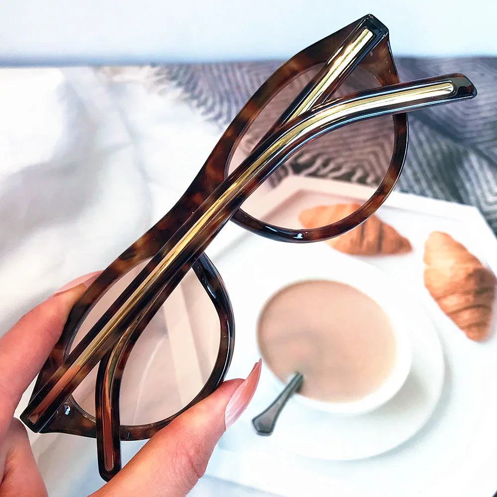 Lunettes de Soleil Œil-de-Chat Vintage à Rivets — Samara